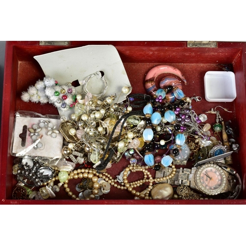 153 - A SELECTION OF ITEMS, to include a wooden hinged jewellery box containing costume jewellery such as ... 