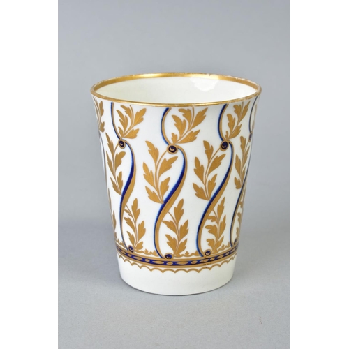 181 - A LATE 18TH CENTURY WORCESTER PORCELAIN BEAKER OF CONICAL FORM, decorated with vertical bands of fol... 