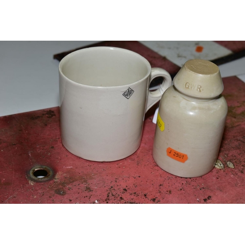 182 - A G.W.R. WHITE CERAMIC MUG, marked with G.W.R. Diamond logo to one side and base, has chip to rim bu... 