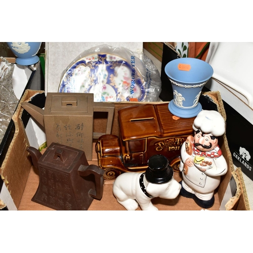 357 - SIX BOXES AND LOOSE CERAMICS to include Woods & Sons 'Spring Fields' tea wares, assorted mugs, plate... 