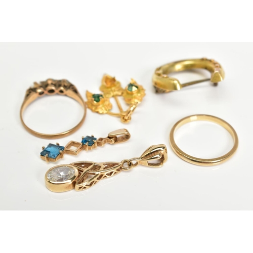 82 - A SELECTION OF ITEMS, to include a 9ct gold pendant set with an oval cut cubic zirconia, Chester hal... 