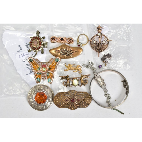 88 - A SELECTION OF COSTUME JEWELLERY, to include a yellow, green enamel brooch in the form of a butterfl... 