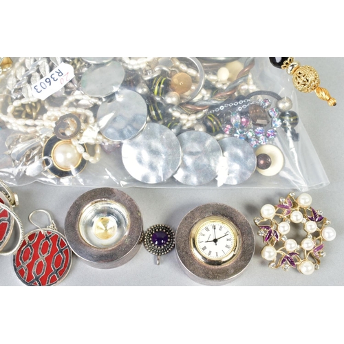 98 - A SELECTION OF ITEMS, to include a large flower and butterfly necklace, a base metal and plastic bea... 