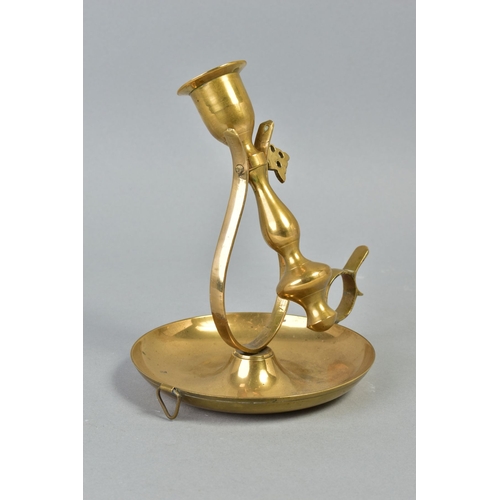 225A - NAUTICAL INTEREST: a late 19th/early 20th Century brass ship's chamberstick, gimbal mounted candle h... 