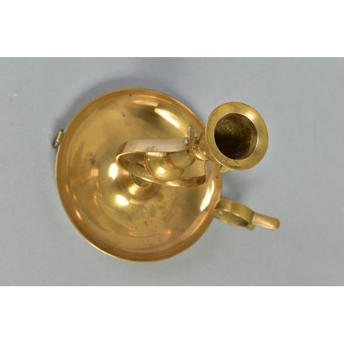 225A - NAUTICAL INTEREST: a late 19th/early 20th Century brass ship's chamberstick, gimbal mounted candle h... 