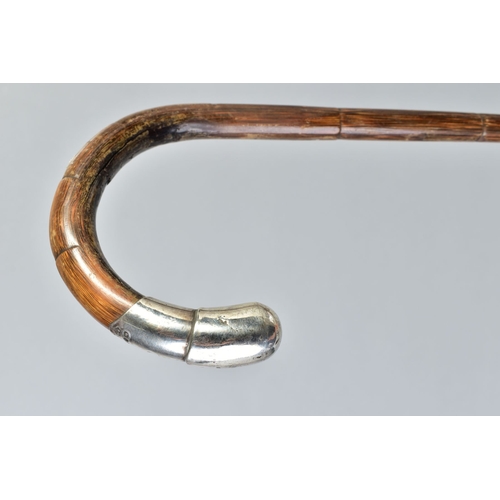 226A - A GEORGE V SILVER MOUNTED WALKING STICK, the tip of the curve with hallmarked mount, maker Henry Per... 