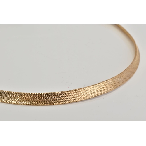 164 - AN 18CT GOLD NECKLACE, of herringbone design to the lobster claw clasp and adjustable chain, with an... 