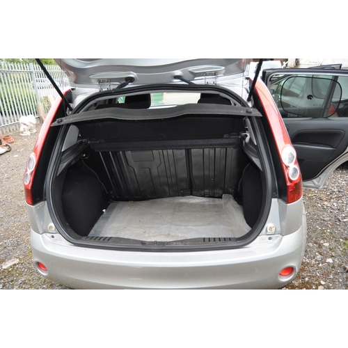 1023 - A 2006 FORD FIESTA STYLE CLIMATE 1.4 PETROL, FIVE SPEED MANUAL, FIVE DOOR CAR, in silver, V5C presen... 