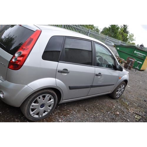 1023 - A 2006 FORD FIESTA STYLE CLIMATE 1.4 PETROL, FIVE SPEED MANUAL, FIVE DOOR CAR, in silver, V5C presen... 