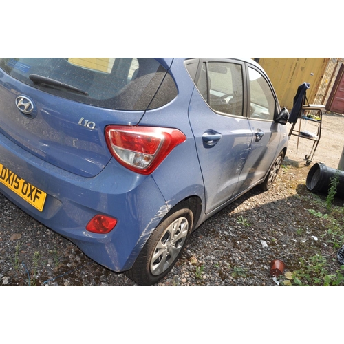 1001 - A 2015 HYUNDIA i10 SE FIVE DOOR CAR, in morning blue, Registration DX15 0XF, 998c petrol engine, 5 s... 