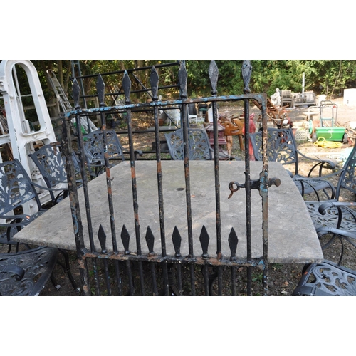 1007 - A VICTORIAN CAST IRON GATE, with spear head and shaft detail, original latch and hinges, 87cm wide a... 