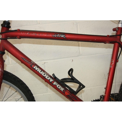 1122 - A MUDDY FOX RANGER MEGA MOUNTAIN BIKE, with a 20'' frame and 26'' wheels