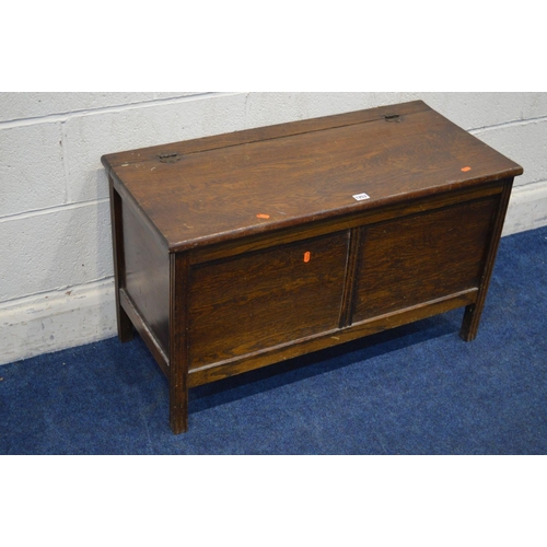 1253 - A 1940'S OAK BLANKET CHEST