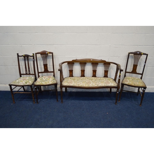 1276 - AN EDWARDIAN MAHOGANY AND STRUNG THREE PIECE PARLOUR SUITE, with a pierced splat back, comprising an... 