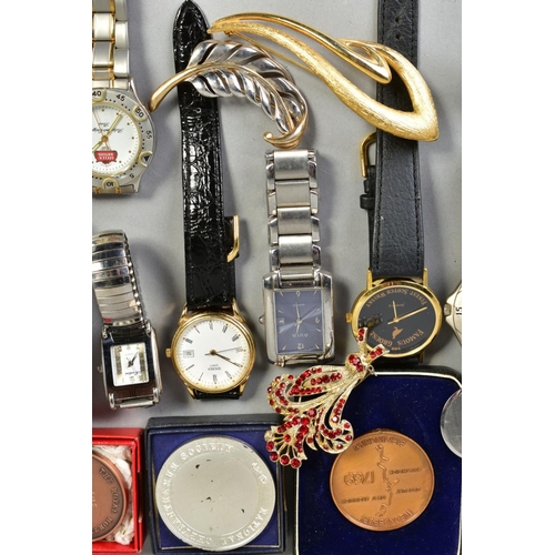 142 - A BOX OF WRISTWATCHES, BROOCHES AND COINS, to include an Avia and two Sekonda wristwatches, five com... 