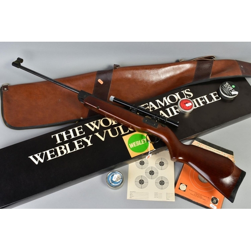 166 - A .22'' WEBLEY & SCOTT VULCAN MK1 AIR RIFLE, serial number 565049 made at their premises in Hanswort... 