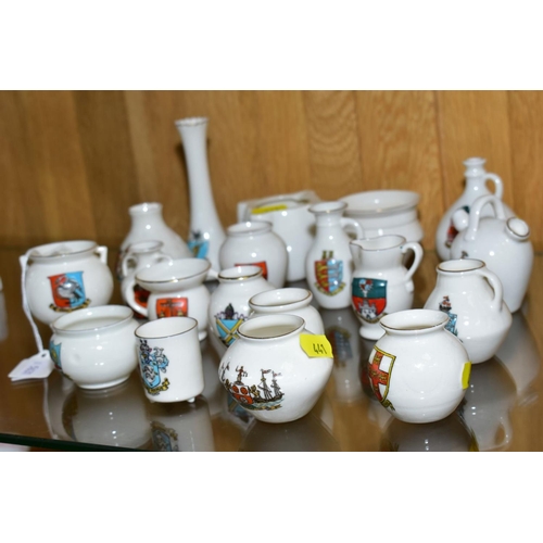 441 - NINETEEN PIECES OF W H GOSS CRESTED CHINA, 'Great Matlow', 'Sherringham', 'Brighton', 'Maldon', 'Com... 