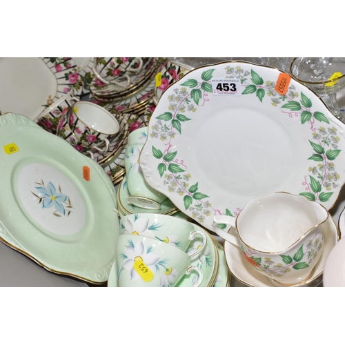 453 - ROYAL ALBERT 'TRAVELLERS JOY' TEASET, comprising cake plate, milk jug, sugar bowl (hairline), six cu... 