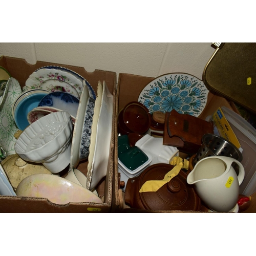 456 - TEN BOXES AND LOOSE KITCHEN RELATED ITEMS, NOVELTY PRESERVE POTS, etc, to include Moria Pottery game... 