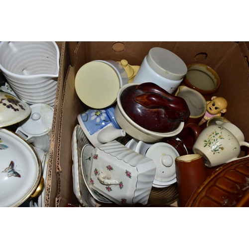 456 - TEN BOXES AND LOOSE KITCHEN RELATED ITEMS, NOVELTY PRESERVE POTS, etc, to include Moria Pottery game... 