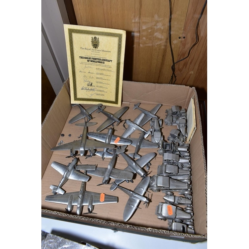 479 - A COMPLETE SET OF THE R.A.F. MUSEUM 'THE GREAT FIGHTER AIRCRAFT OF WORLD WAR II', PEWTER MODEL COLLE... 