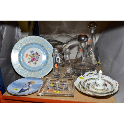 588 - A COLLECTION OF MODERN CERAMICS AND ITALIAN GLASS DECANTERS, COMPORTS, ETC, some with silver mounts,... 