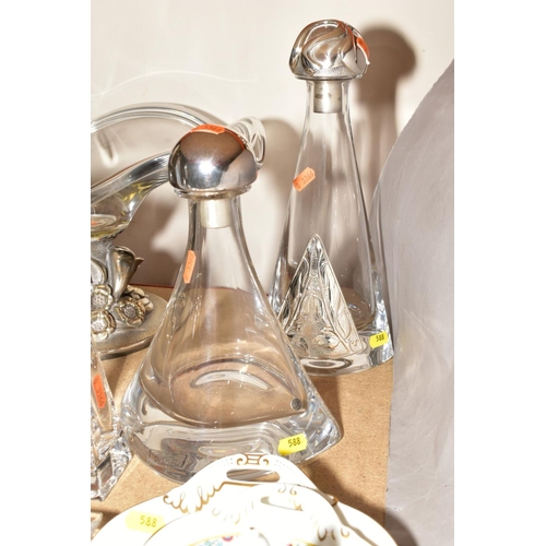 588 - A COLLECTION OF MODERN CERAMICS AND ITALIAN GLASS DECANTERS, COMPORTS, ETC, some with silver mounts,... 