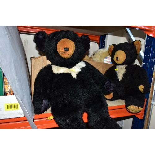 611 - A BOX OF FIVE SECOND HALF 20TH CENTURY AND 21ST CENTURY TEDDY BEARS, including two Deans Childsplay ... 