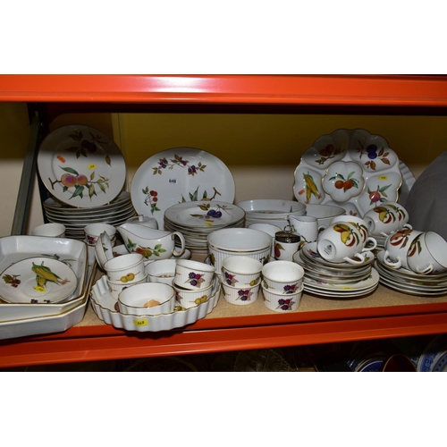 648 - A QUANTITY OF ROYAL WORCESTER 'EVESHAM' PATTERN DINNER AND COOKWARE, including eleven dinner plates,... 