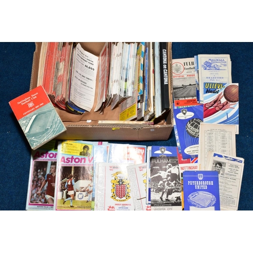 664 - A QUANTITY OF FOOTBALL PROGRAMMES AND MEMORABILIA, programmes are mainly from 1960's and 1970's, ass... 