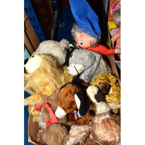 667 - A QUANTITY OF TEDDY BEARS AND OTHER SOFT TOYS, to include boxed Chiltern 'Mini-Pet' bear (box damage... 