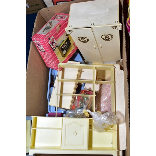 686 - A QUANTITY OF BOXED AND UNBOXED PEDIGREE SINDY DOLL FURNITURE AND ACCESSORIES, 1970's and later, to ... 