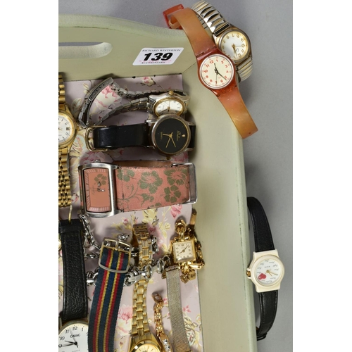 139 - A COLLECTION OF WRISTWATCHES, to include an Avia-matic 25 jewels incabloc wristwatch, featuring a bl... 