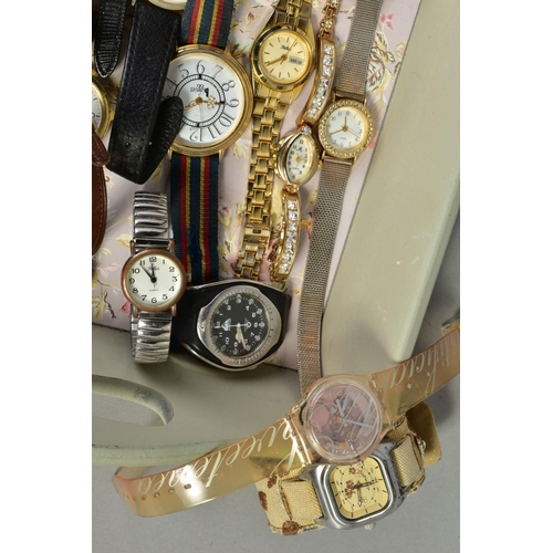 139 - A COLLECTION OF WRISTWATCHES, to include an Avia-matic 25 jewels incabloc wristwatch, featuring a bl... 