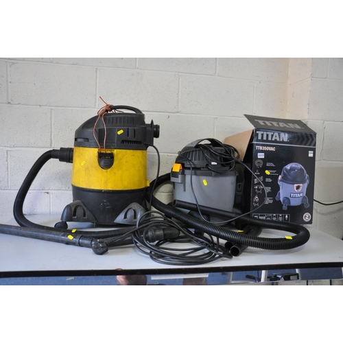 1117 - A PARKSIDE PNTS 30/6S WET AND DRY VACUUM CLEANER (one pipe and one clip appears to be missing) (PAT ... 