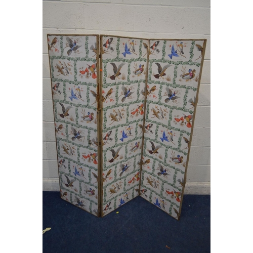 1391 - A VINTAGE TRIPLE FLOOR STANDING SCREEN, each panel with multiple bird and duck prints, width of each... 