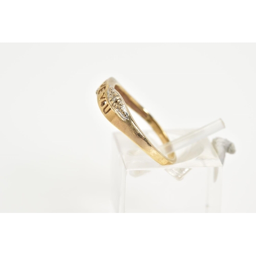 21 - A 9CT GOLD CROSSOVER RING, designed with an open work panel with the word 'I Love You' flanked with ... 