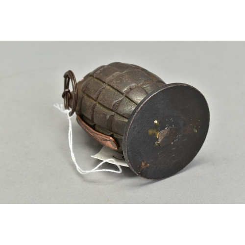 266 - AN INERT TYPE 36 BRITISH MILLS BOMB/GRENANDE, WWI era, this variant is fitted with a base plate to a... 