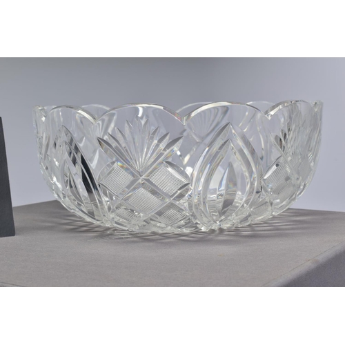 461 - A BOXED WATERFORD CRYSTAL ARTISAN CRAFTSMAN BOWL, with scalloped edge, stamped to base, height 10cm ... 