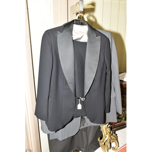 550 - LADIES AND GENTS CLOTHING AND BAGS ETC, to include ladies Marks and Spencer pin stripe suite, jacket... 