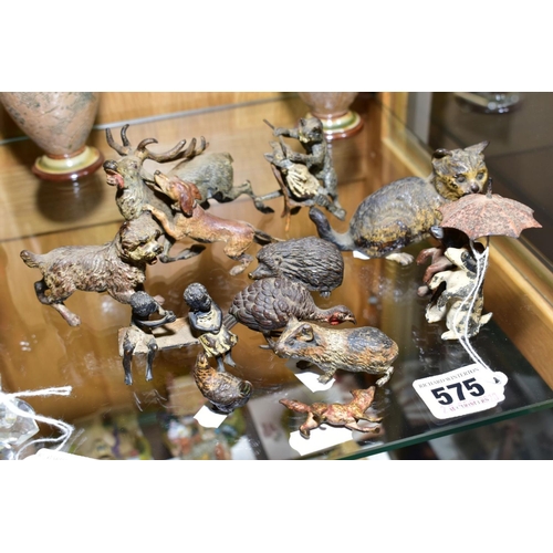 575 - A COLLECTION OF TEN MINIATURE COLD PAINTED BRONZE FIGURES AND A PAINTED SPELTER FIGURE OF TWO DOGS U... 