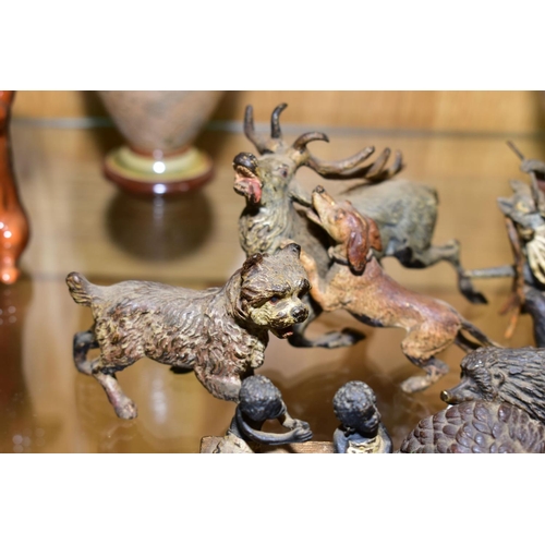 575 - A COLLECTION OF TEN MINIATURE COLD PAINTED BRONZE FIGURES AND A PAINTED SPELTER FIGURE OF TWO DOGS U... 