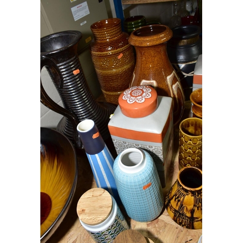 584 - A QUANTITY OF CERAMICS, etc, including a large yellow and peach glazed Le Creuset jug, diameter 18cm... 