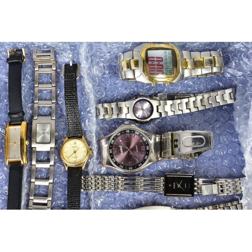 90 - A SELECTION OF LADY'S AND GENTLEMEN'S WRISTWATCHES, to include nineteen wristwatches such as a lady'... 