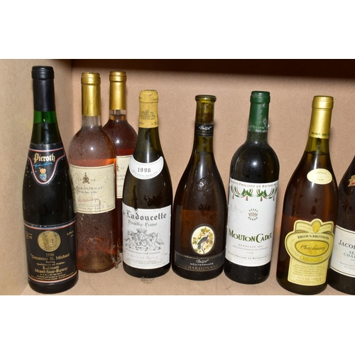 403 - TWENTY TWO BOTTLES OF WINE, MADEIRA AND SHERRY, eight white, eleven red, two Madeira and one Sherry,... 