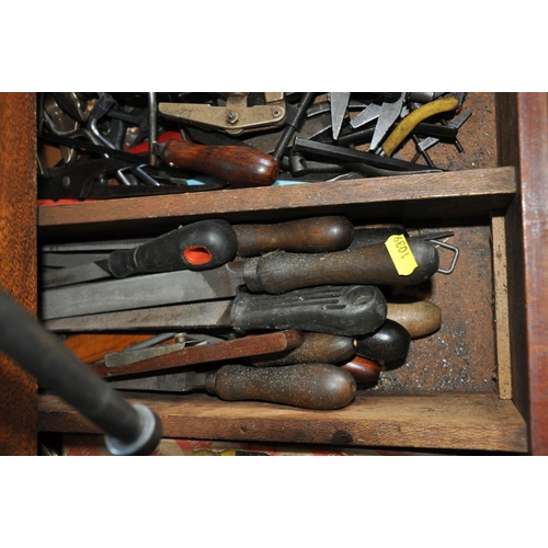 104 - THE CONTENTS OF A DRAWER FULL OF ENGINEERING AND ELECTRICAL TOOL, including files, wire cutter, clam... 