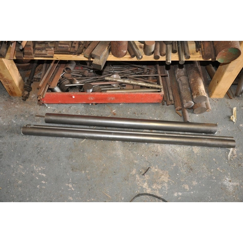 82 - A QUANTITY OF WORKED AND UNWORKED STEEL PLATE AND BAR, including a 50mm bar 84cm long, a 40mm bar 10... 