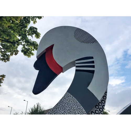 4 - SWAN 'GRAPHIC SWAN', Artist David Walton, Sponsor Richard Lloyd - CMC Partner, Haywyre, The Chartwel... 