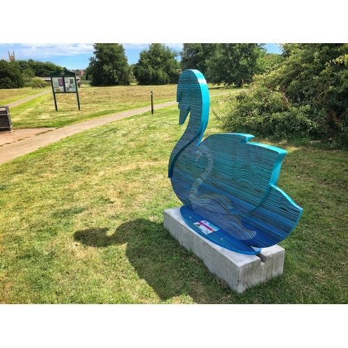 7 - SWAN 'RIPPLE', Artist Sue Guthrie, Sponsor Murray's Independent Funeral Directors, Sponsored by Mars... 