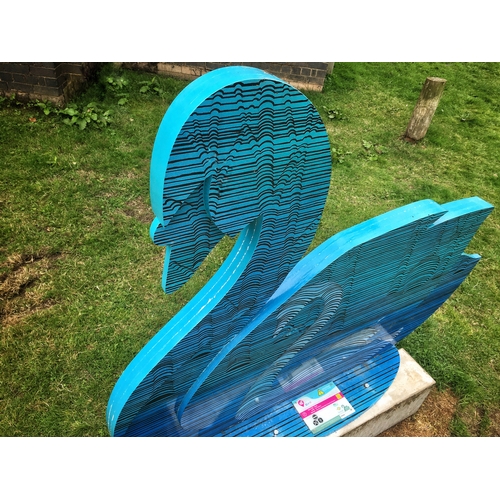 7 - SWAN 'RIPPLE', Artist Sue Guthrie, Sponsor Murray's Independent Funeral Directors, Sponsored by Mars... 